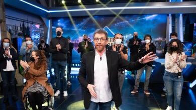 Pablo Motos habla de la COVID-19 sin filtro y homenajea al equipo de 'El Hormiguero 3.0'