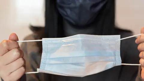 Doble mascarilla Doble mascarilla