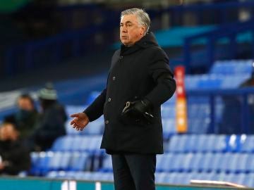 Carlo Ancelotti, entrenador del Everton