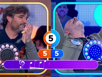 Roberto Álamo ‘Saca el güisqui’ en ‘La Pista’ para dejar a Jordi Évole sin opciones Roberto Álamo ‘Saca el güisqui’ en ‘La Pista’ para dejar a Jordi Évole sin opciones