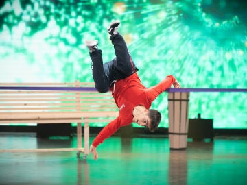Iv&aacute;n en el Slackline