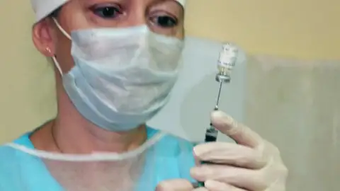 Guerra de las vacunas: ¿por qué no la robamos? Guerra de las vacunas: ¿por qué no la robamos?