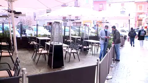 Así funciona el QR que registra a los clientes de bares en Castilla-La Mancha para rastrear el coronavirus Así funciona el QR que registra a los clientes de bares en Castilla-La Mancha para rastrear el coronavirus