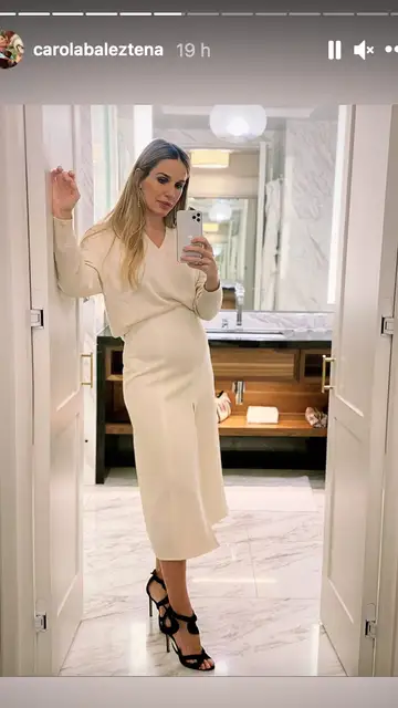 Carola Baleztena con su vestido de novia Carola Baleztena con su vestido de novia