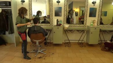 Las peluquerías en Bélgica abren tras 3 meses y medio cerradas por el coronavirus