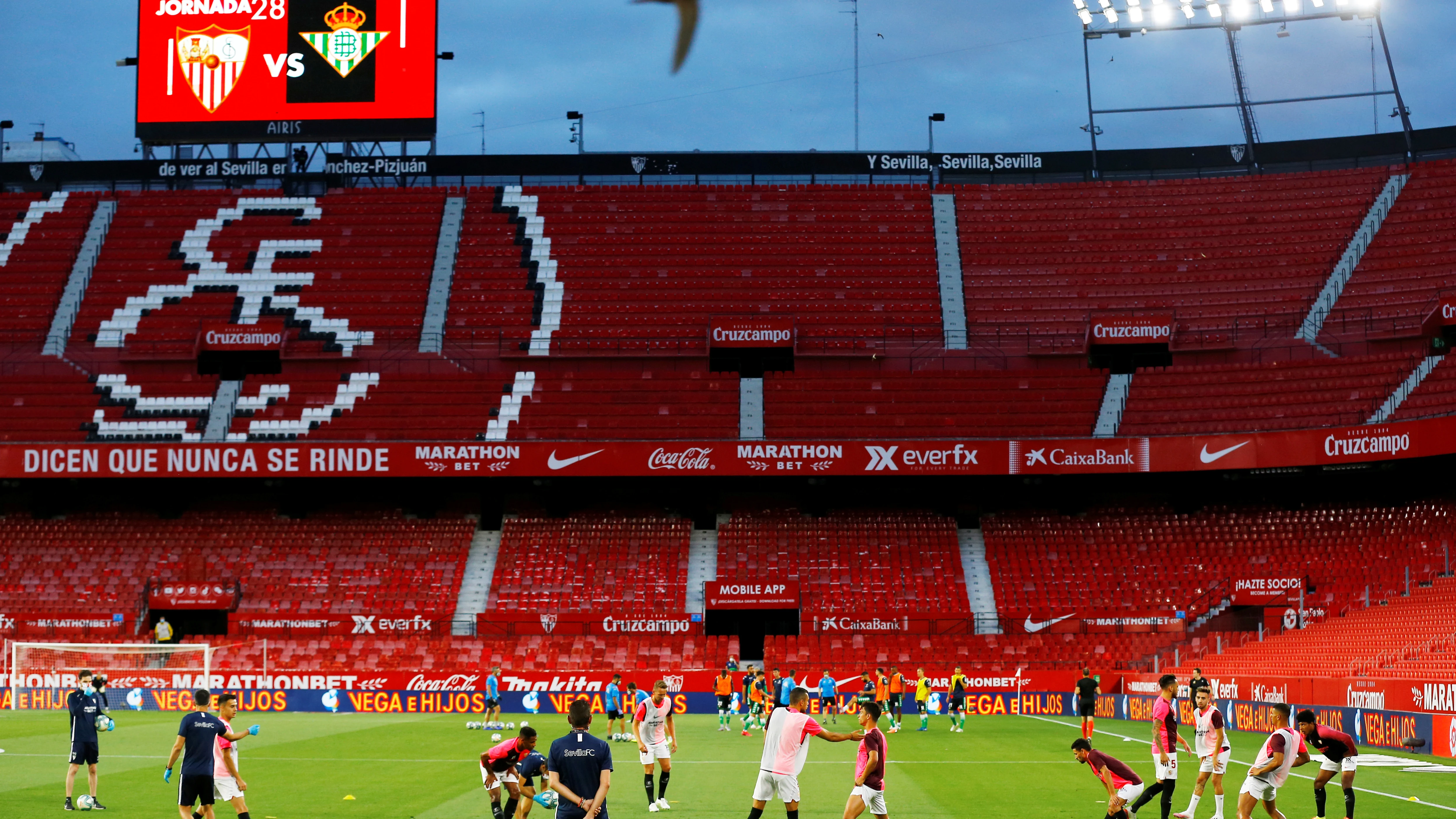 Los estadios del Sevilla y el Real Betis se perfilan como centros de vacunaci&oacute;n masiva contra el coronavirus