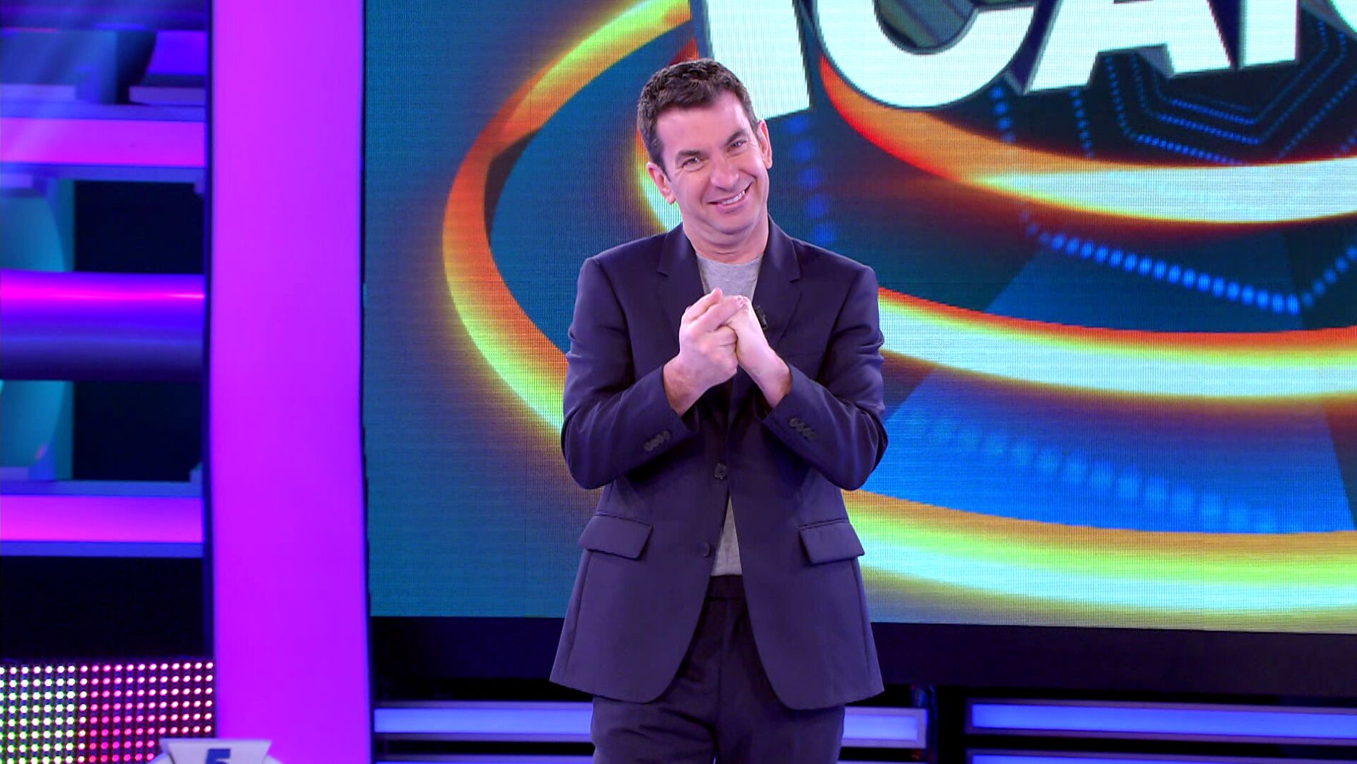 Arturo Valls explica las nuevas reglas de &lsquo;&iexcl;Ahora caigo!&rsquo;: m&aacute;s monedas, un duelo final&hellip; &iexcl;y hasta 300.000 euros en juego!