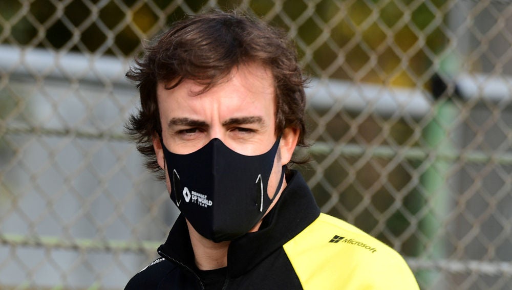 Fernando Alonso publica la primera imagen de su rostro tras su atropello en Lugano