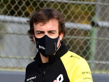 Fernando Alonso publica la primera imagen de su rostro tras su atropello en Lugano