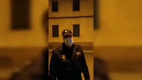 El mensaje de un policía tras los actos violentos en Linares: "Estamos para protegeros no para abusar de los ciudadanos" El mensaje de un policía tras los actos violentos en Linares: "Estamos para protegeros no para abusar de los ciudadanos"