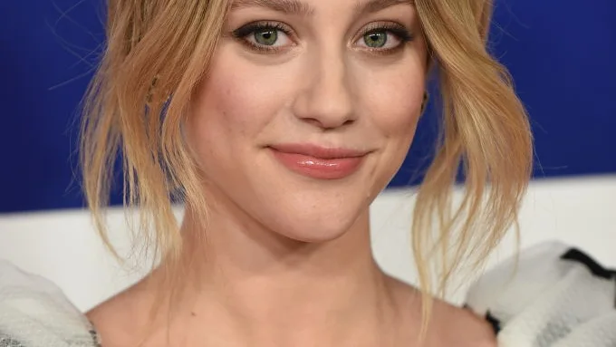 Lili Reinhart