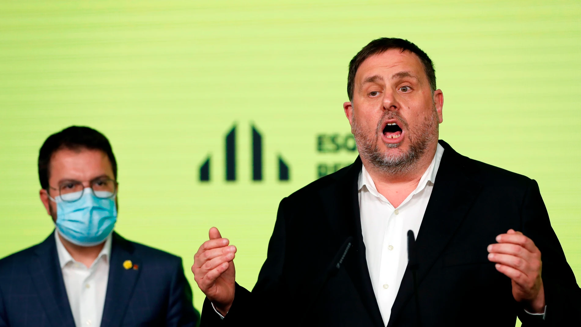 La Fiscalía ha presentado un recuso para anular el tercer grado concedido a los nueve presos del 1-O por las elecciones catalanas y que regresen a prisión. La Fiscalía ha presentado un recuso para anular el tercer grado concedido a los nueve presos del 1-O por las elecciones catalanas y que regresen a prisión.