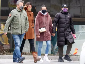 Miki Nadal y su nueva novia, Helena Aldea, acompañados de Cristina Pedroche y Dabiz Muñoz Miki Nadal y su nueva novia, Helena Aldea, acompañados de Cristina Pedroche y Dabiz Muñoz