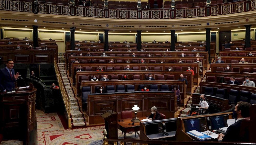 El presidente del Gobierno, Pedro Sánchez, interviene ante el pleno del Congreso de los Diputados.