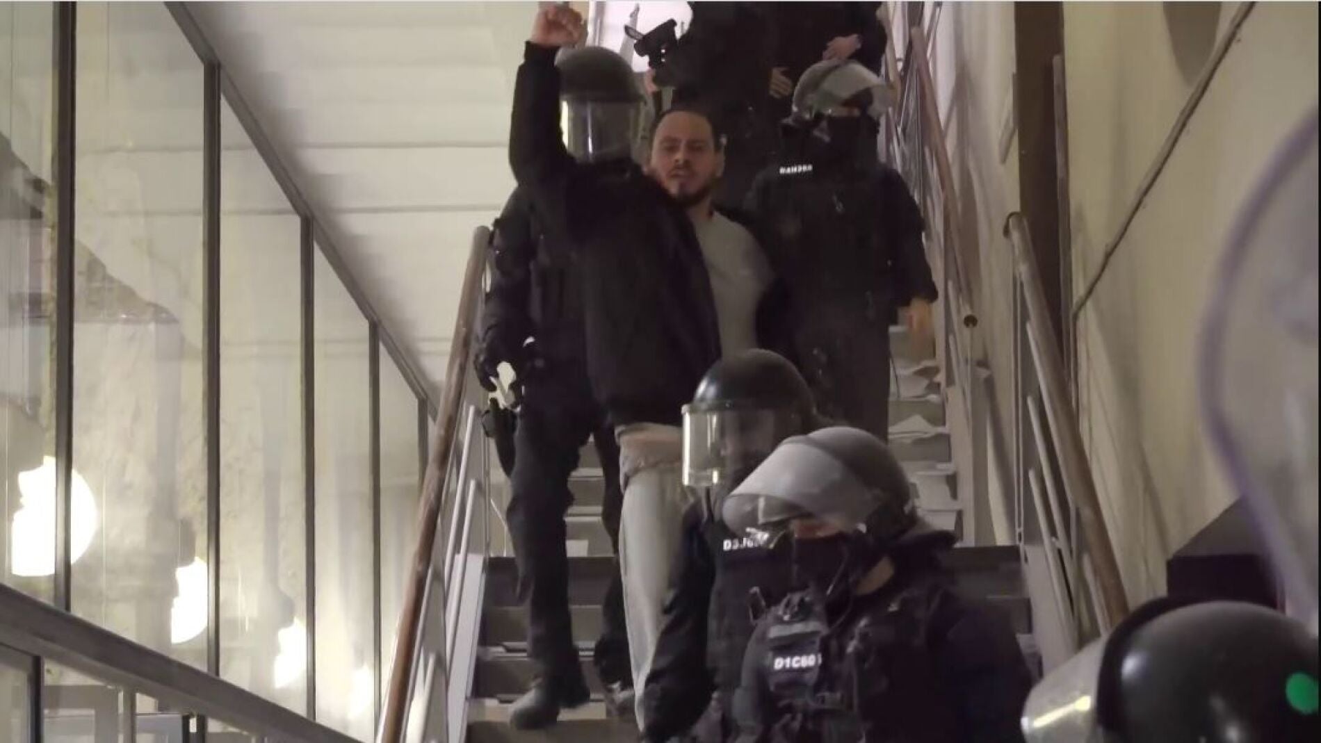 Has&eacute;l es detenido en el rectorado de la Universidad de Lleida.