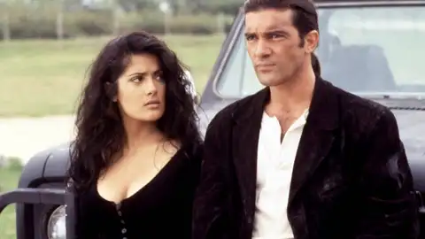 Salma Hayek y Antonio Banderas en 'Desperado' Salma Hayek y Antonio Banderas en 'Desperado'
