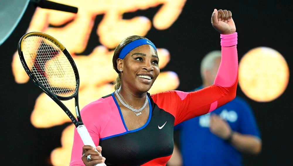 Serena Willams celebra su victoria ante Simona Halep en el Open de Australia