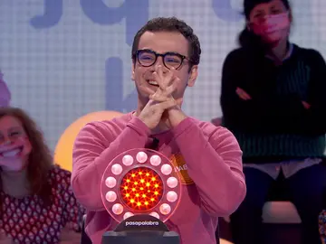 Un falsete y The Black Keys, Pablo se lía solo y riñe a Roberto Leal: “¡Coño!” Un falsete y The Black Keys, Pablo se lía solo y riñe a Roberto Leal: “¡Coño!”