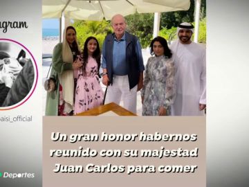 El rey Juan Carlos visita a la piloto Amna Al Qubaisi, la primer mujer piloto de Emiratos Árabes