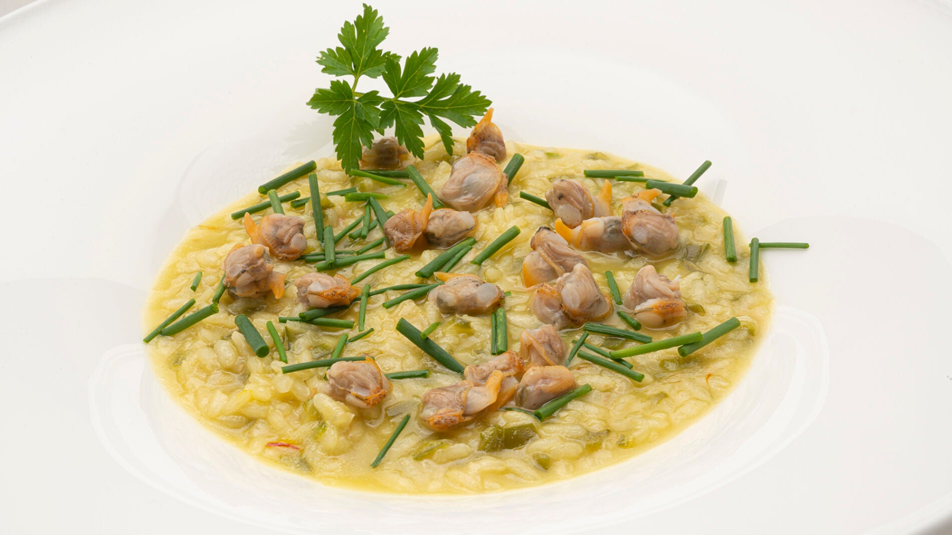 Elaboraci&oacute;n y resultado de la receta de arroz con berberechos de Argui&ntilde;ano en 3 minutos