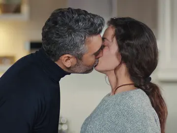 La inesperada respuesta de Bahar al beso de Sarp La inesperada respuesta de Bahar al beso de Sarp