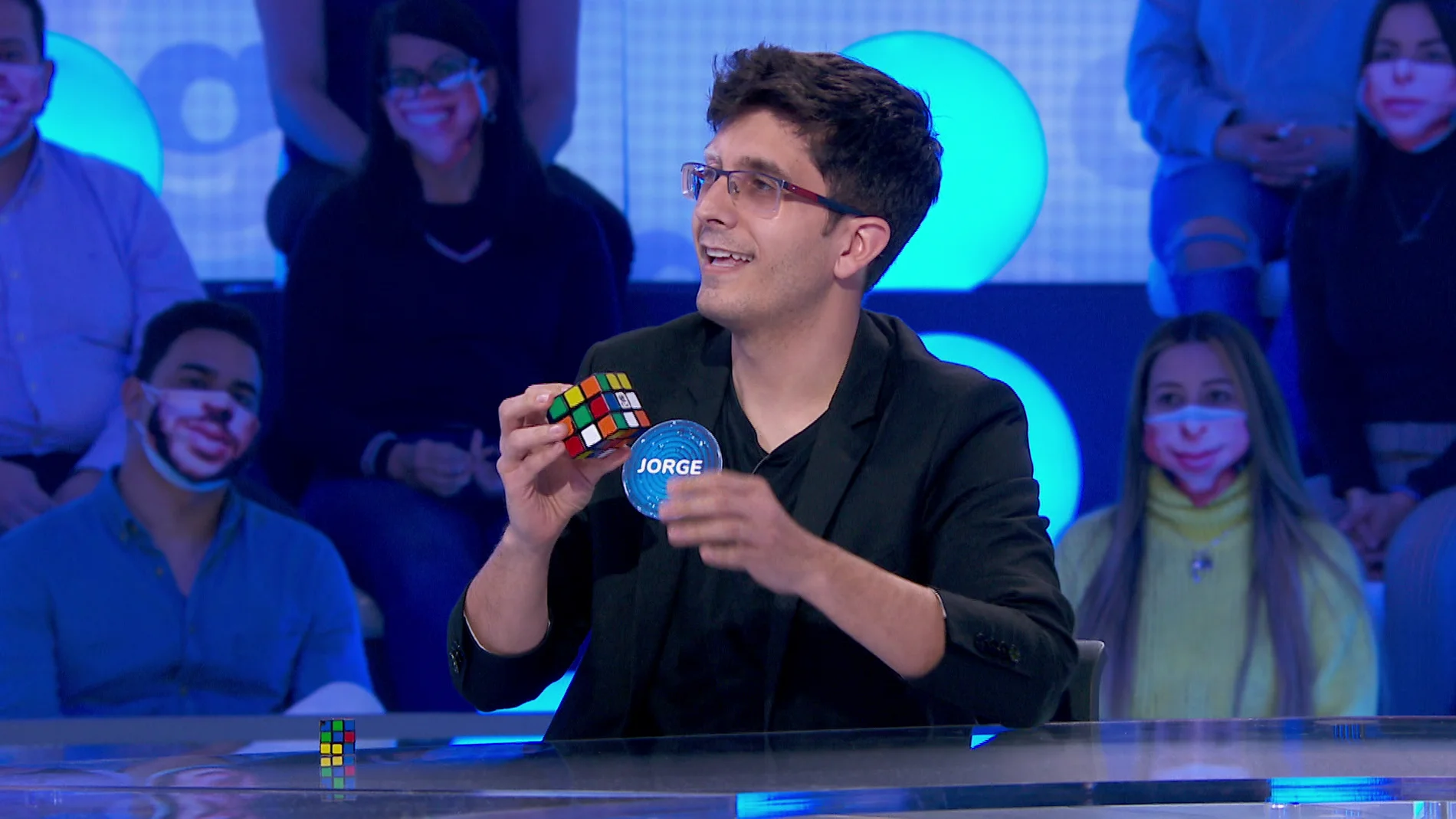 Jorge Luengo deja sin palabras a Roberto Leal con un cubo de Rubik: “Me da mucho coraje”