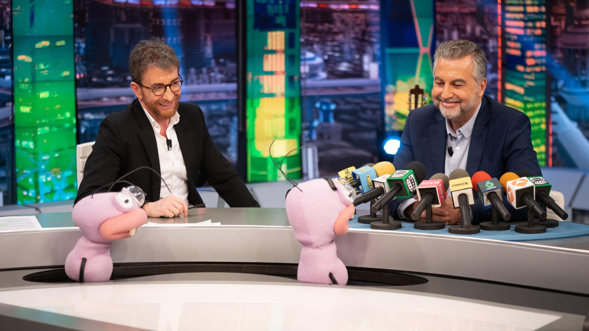 Carlos Alsina responde a Trancas y Barrancas: "¿Conoce algún secreto que, si lo dijera, temblaría España?"