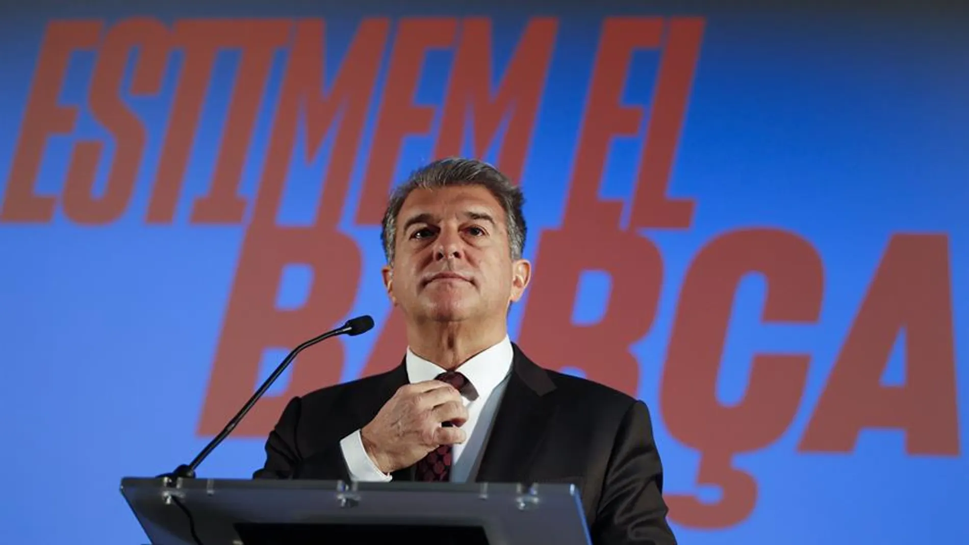 Joan Laporta: "Piqué me explicó que el vestuario estaba destrozado" Joan Laporta: "Piqué me explicó que el vestuario estaba destrozado"