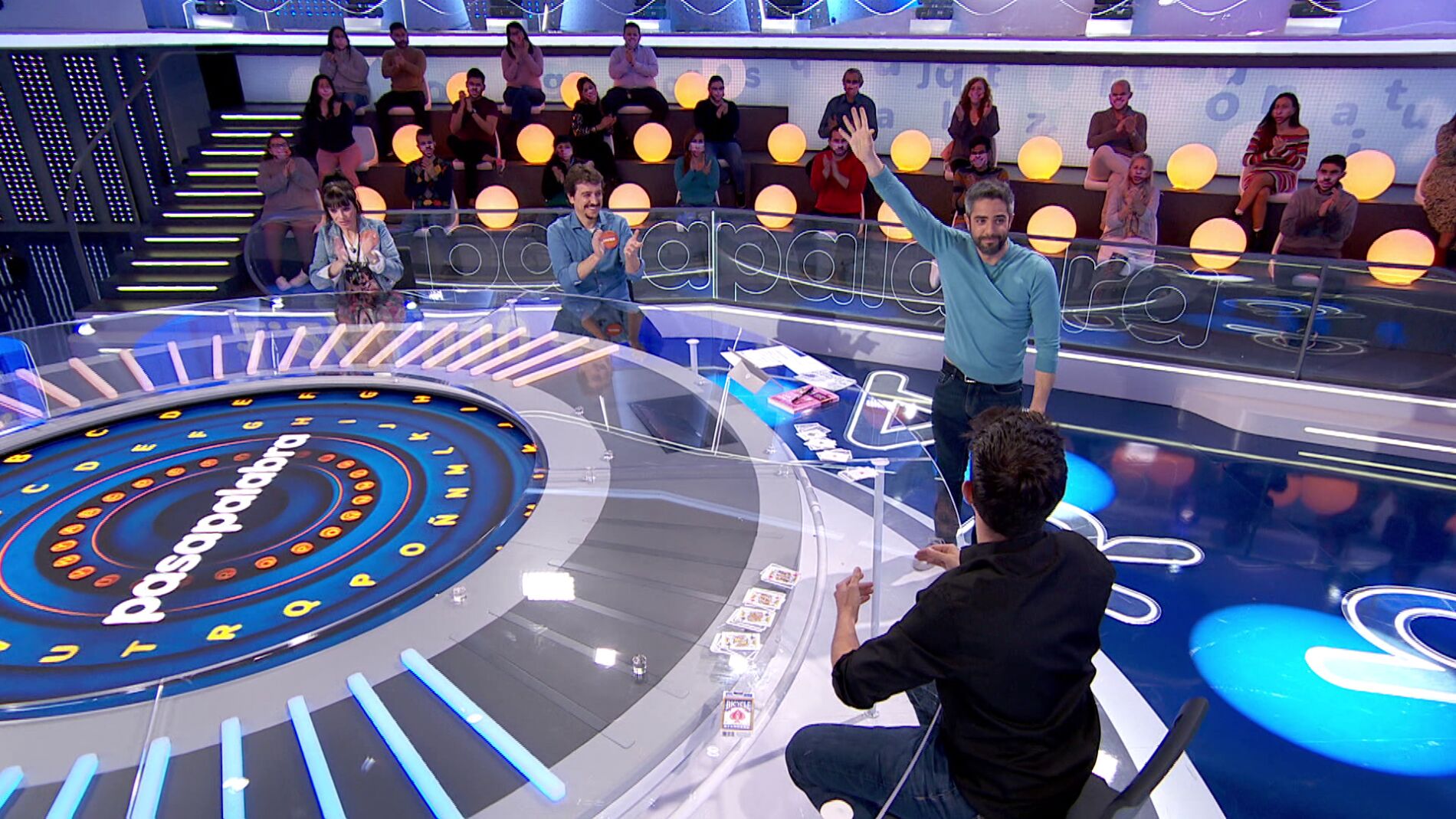 &iexcl;Los pelos de punta! Jorge Luengo convierte en mago a Roberto Leal: &ldquo;&iquest;Eso lo he hecho yo?&rdquo;