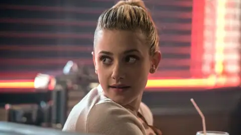 Lili Reinhart en 'Riverdale' Lili Reinhart en 'Riverdale'