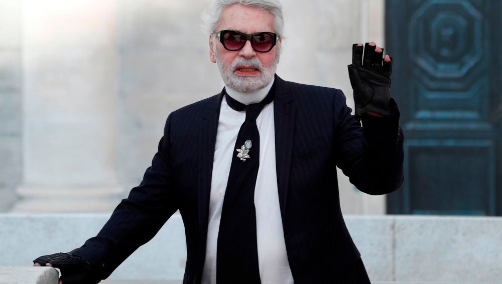 Efemérides de hoy 19 de febrero de 2021: Karl Lagerfeld