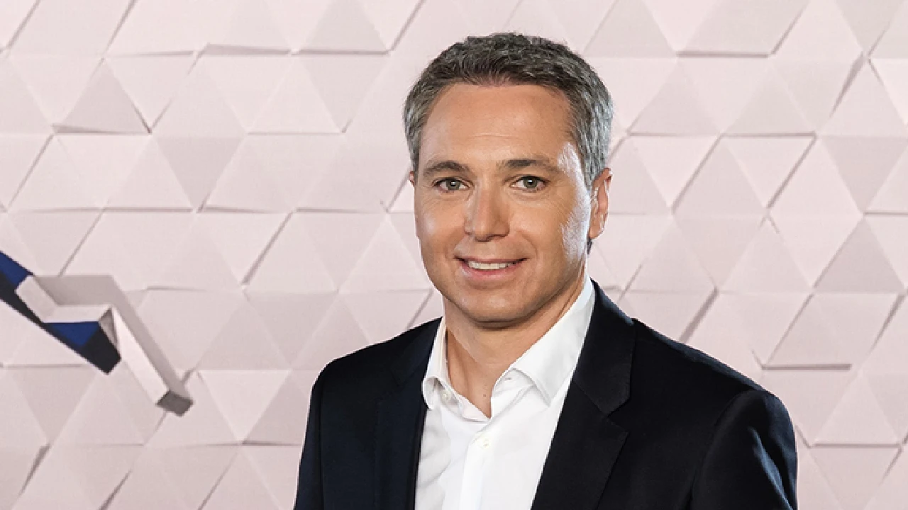 Vicente Vall&eacute;s, presentador de Antena 3 Noticias