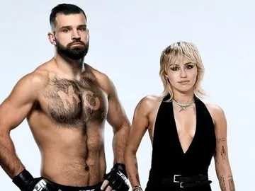 Julián Márquez y Miley Cyrus Julián Márquez y Miley Cyrus