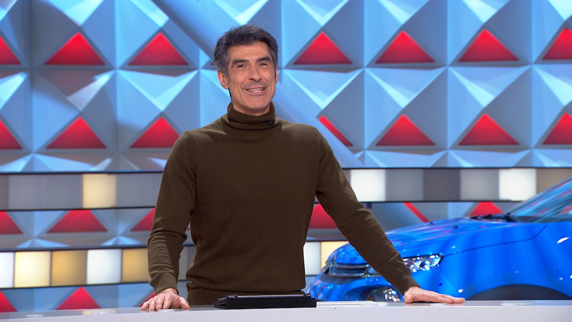 Las divertidas preguntas entre Jorge Fernández y una concursante desatan las risas Las divertidas preguntas entre Jorge Fernández y una concursante desatan las risas