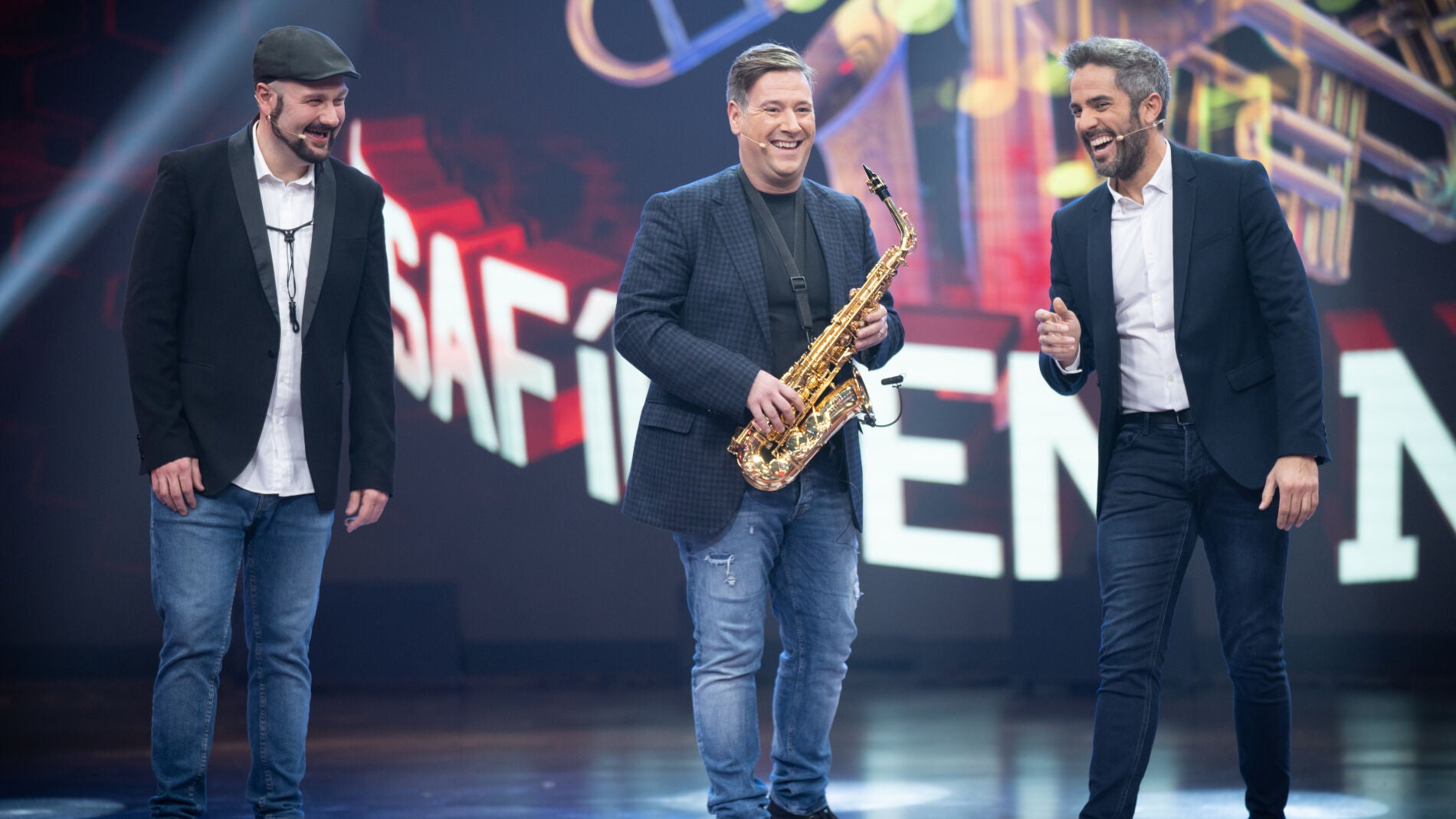 La divertida imitación de Carlos Latre como Santiago Segura