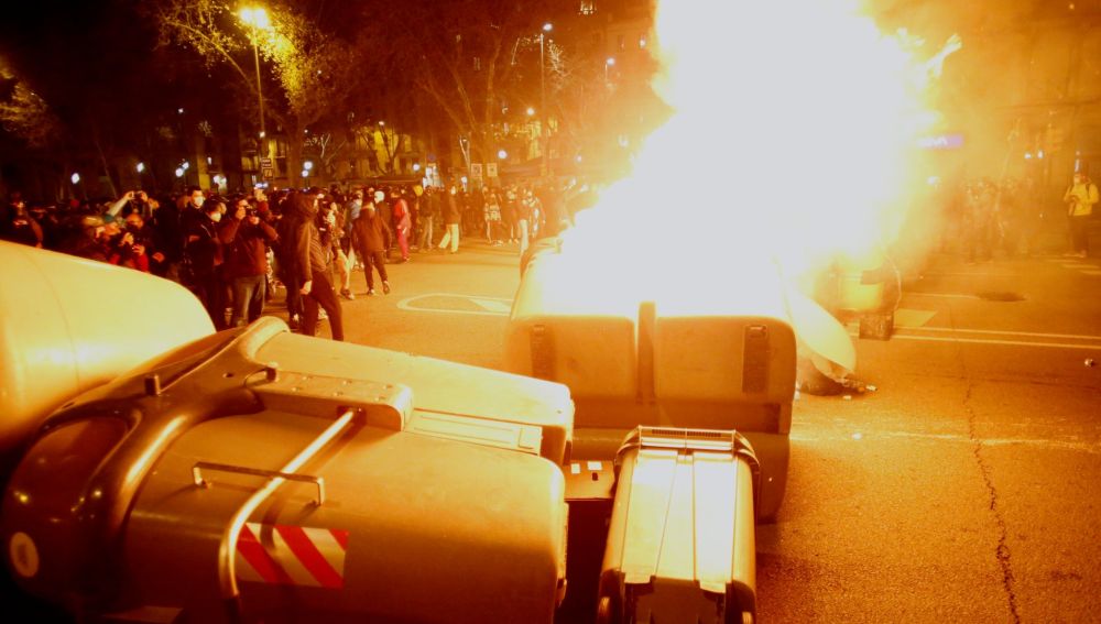 Disturbios en Barcelona este viernes.
