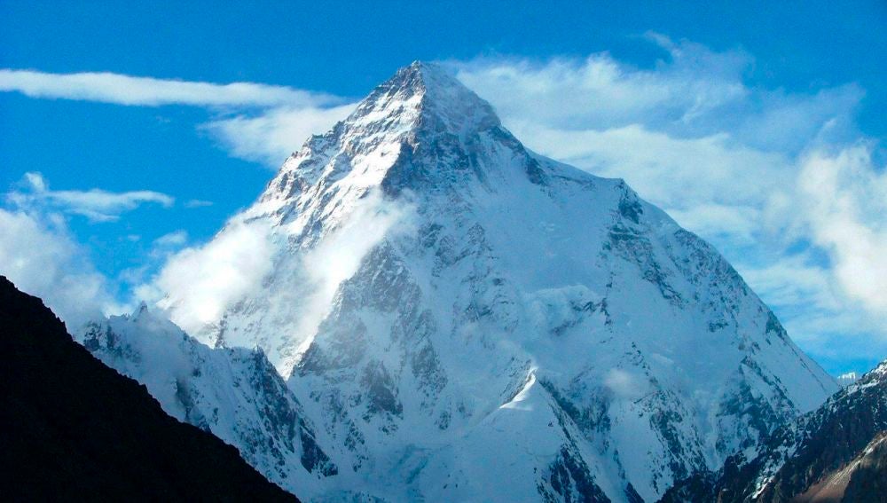Pakistán da por muertos a los tres alpinistas desaparecidos en el K2 hace dos semanas