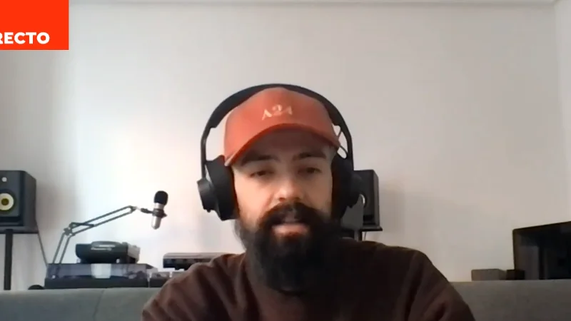 El valioso mensaje de Omar, un enfermo de cáncer terminal: "Vivimos intentando entreternernos para no afrontar la muerte" El valioso mensaje de Omar, un enfermo de cáncer terminal: "Vivimos intentando entreternernos para no afrontar la muerte"