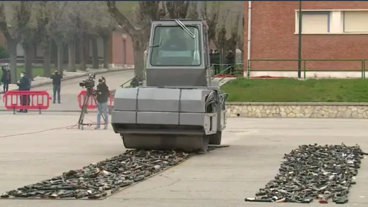 Acto de destrucci&oacute;n de armas