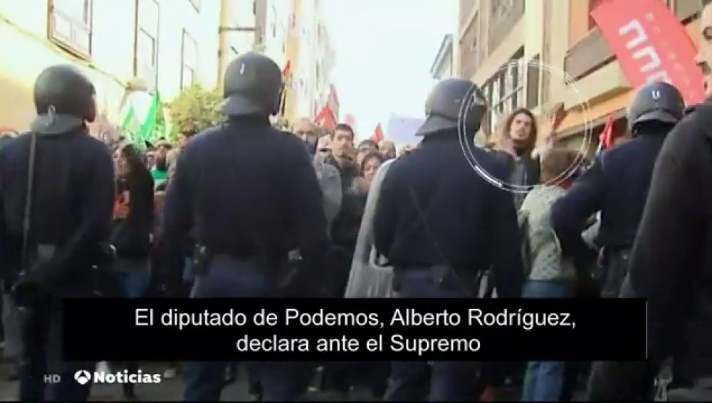 El diputado de Podemos, Alberto Rodríguez, declara ante el Supremo como investigado por una agresión a un policía