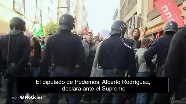 El diputado de Podemos, Alberto Rodr&iacute;guez, declara ante el Supremo como investigado por una agresi&oacute;n a un polic&iacute;a