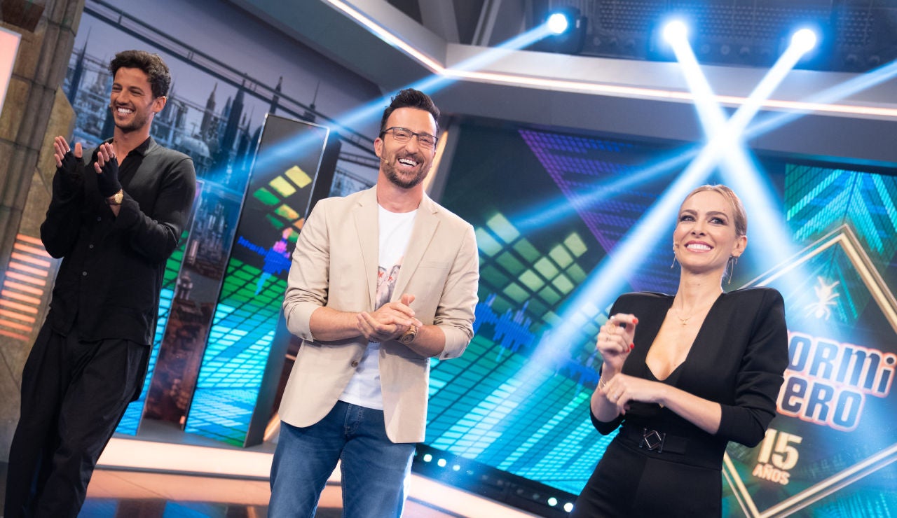 Disfruta de la entrevista completa de Kira Miró, Jorge Brazález y Pablo Puyol en 'El Hormiguero 3.0'