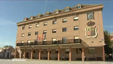 Todos los concejales del Ayuntamiento de Móstoles, en cuarentena preventiva por coronavirus Todos los concejales del Ayuntamiento de Móstoles, en cuarentena preventiva por coronavirus
