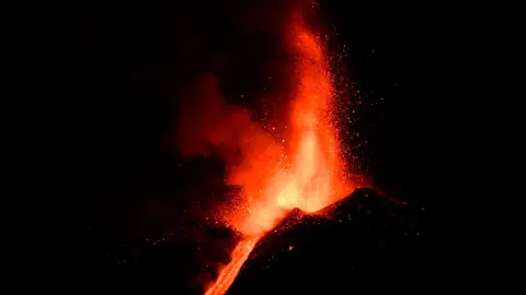 Erupción del volcán Etna el 24 de febrero de 2021. Volcán Etna