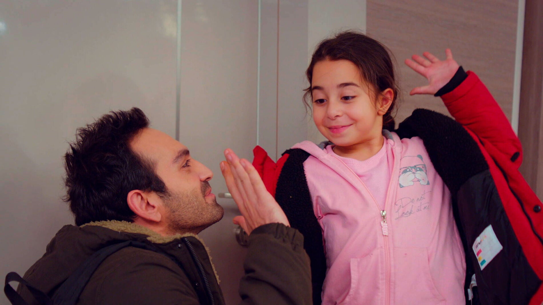 Demir y &Ouml;yk&uuml;, m&aacute;s unidos que nunca a las puertas del hospital