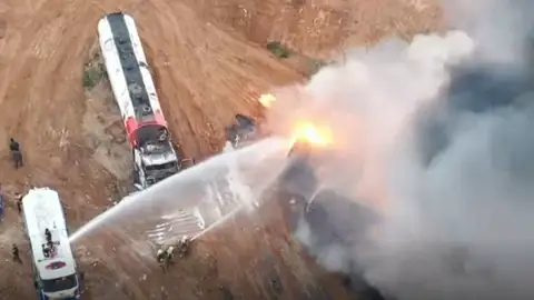 Al menos 4 muertos y 24 heridos en un ataque de Rusia y del Ejército sirio contra varias refinerías en Alepo Al menos 4 muertos y 24 heridos en un ataque de Rusia y del Ejército sirio contra varias refinerías en Alepo