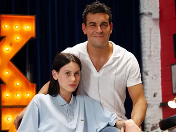 Milena Smit y Mario Casas Milena Smit y Mario Casas