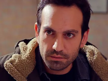 La importante petición de Demir al doctor de Öykü La importante petición de Demir al doctor de Öykü