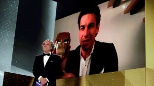 Momento en el Mario Casas recibi&oacute; el Goya a Mejor Actor