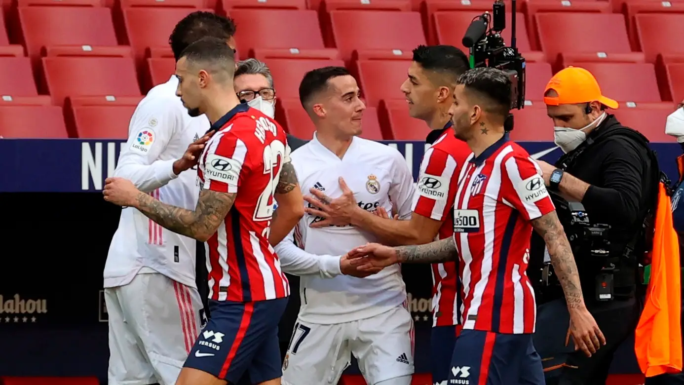 El tuit del Atl&eacute;tico tras las quejas arbitrales del Real Madrid en el derbi: "Critican hasta los aciertos..."